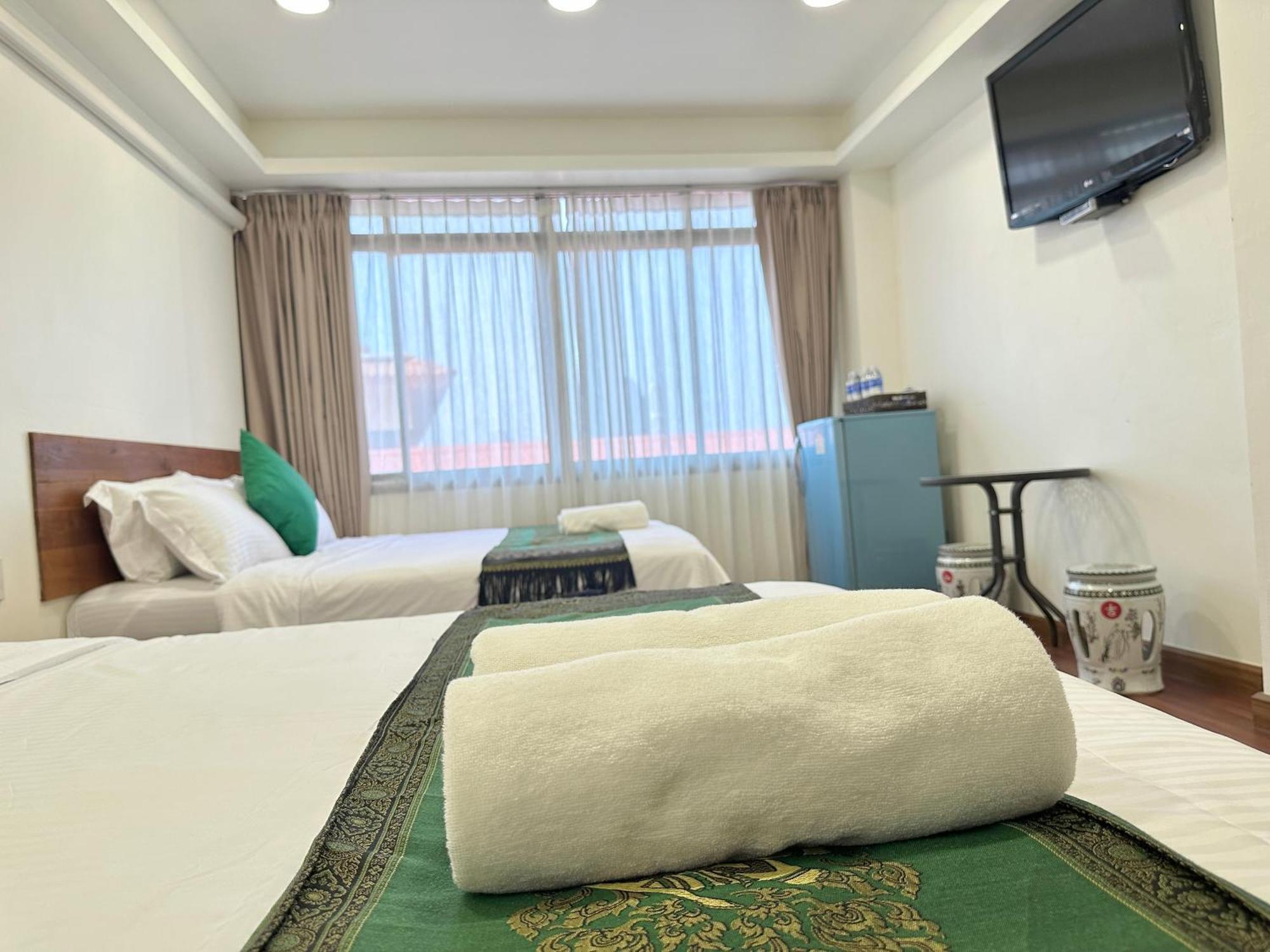 Longzhu Guesthouse Bangkok Exteriér fotografie