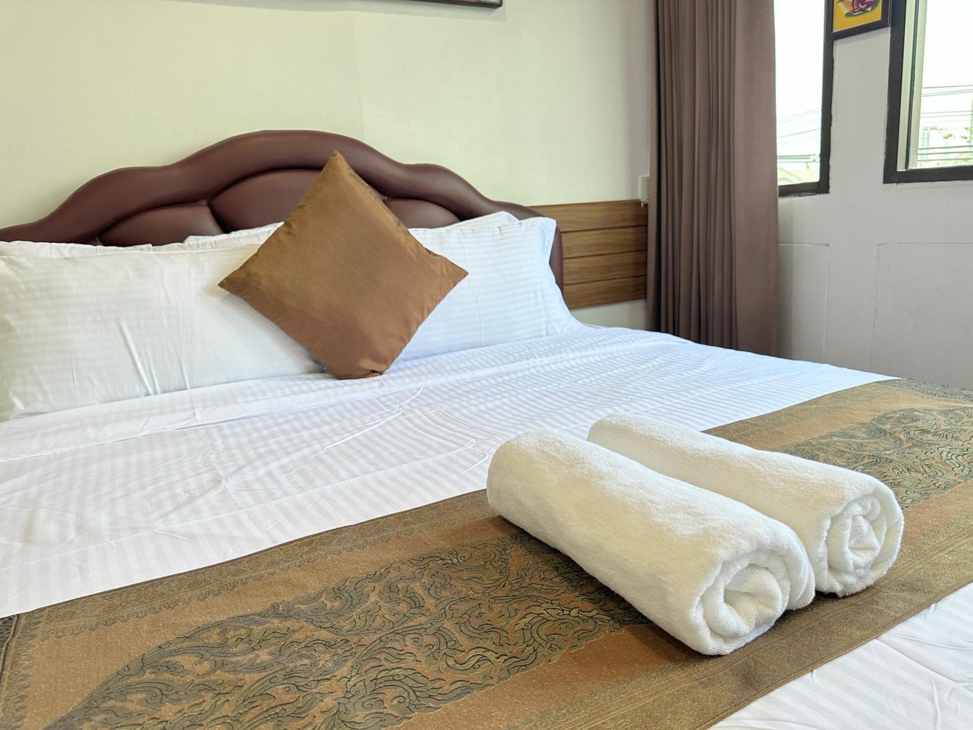 Longzhu Guesthouse Bangkok Exteriér fotografie