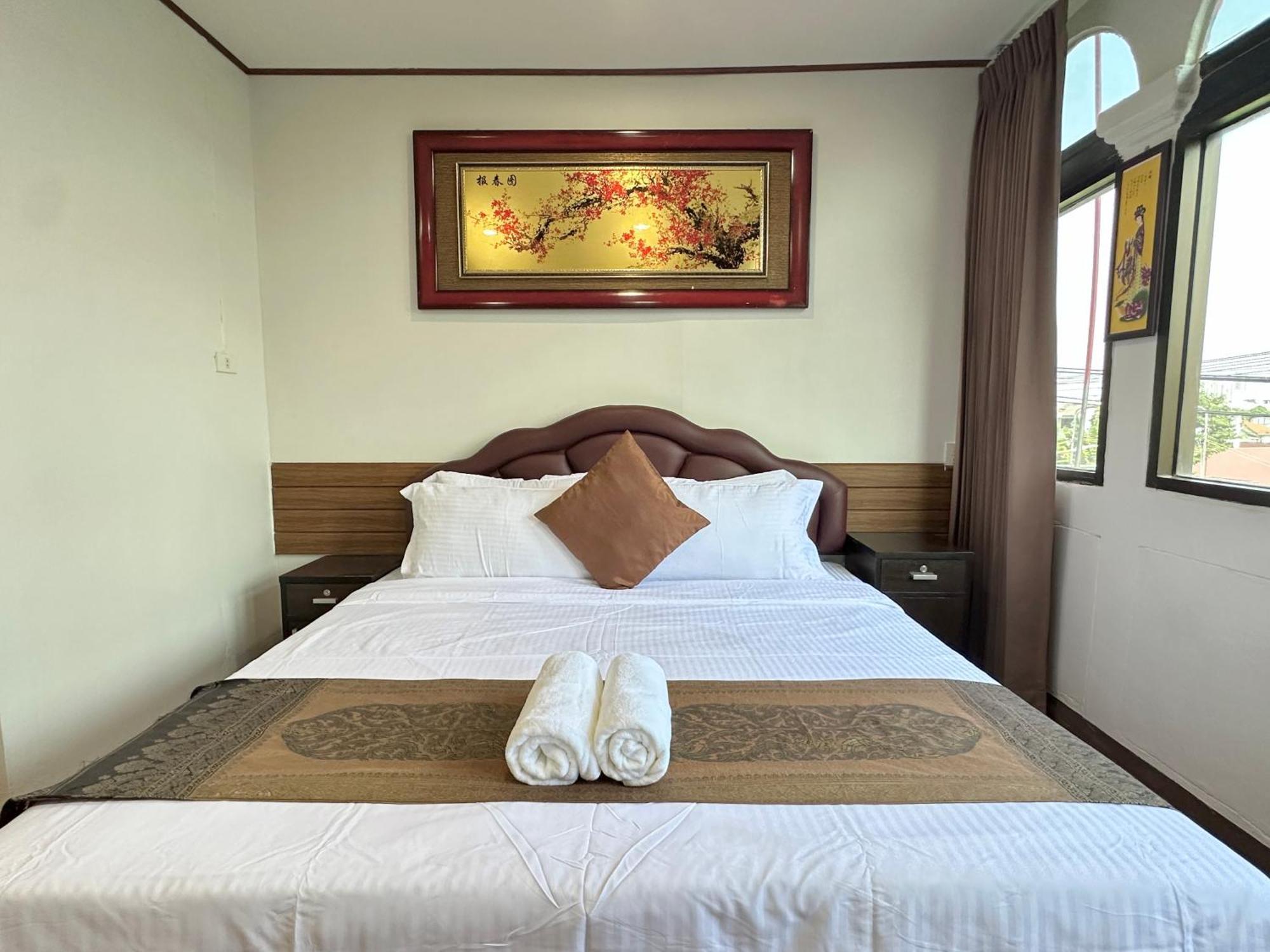 Longzhu Guesthouse Bangkok Exteriér fotografie